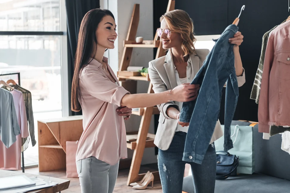 High-Load Support AI Chatbot for an Online Fashion Store